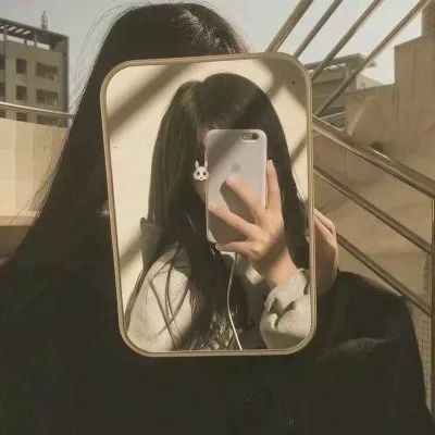 奔驰亮证姐被行政拘留