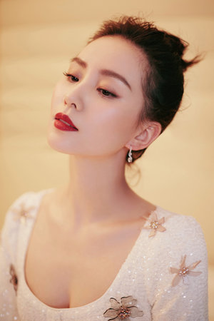 露开全乳开襟t恤网站蘑菇第1集