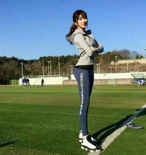 俄国防部:防空部队夜间在各地摧毁和拦截24架乌军无人机