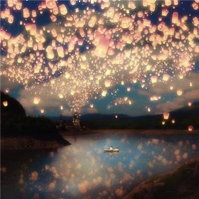 求证:上图东馆用餐区太小,吃饭须席地而坐?