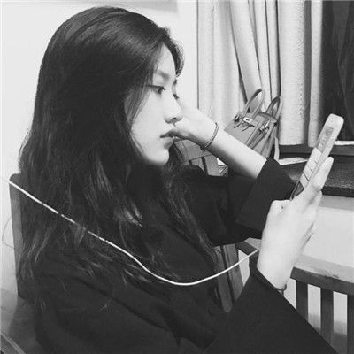 午评:港股恒指涨0.18% 科指涨0.03% 科网股分化 军工股走强 创新药概念回调