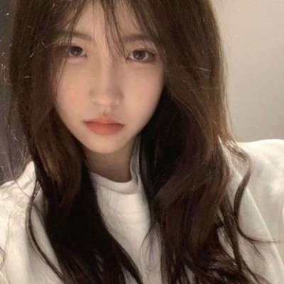 香港过百新冠确诊者一床难求，深圳暂停互认隔离观察，港人将如何自救？